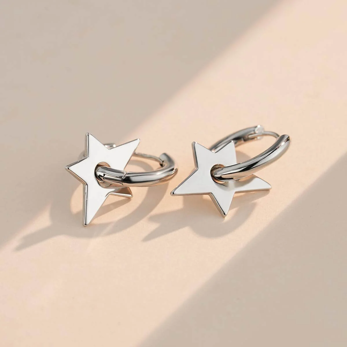 2PCS Irregular Star Hoop Earrings